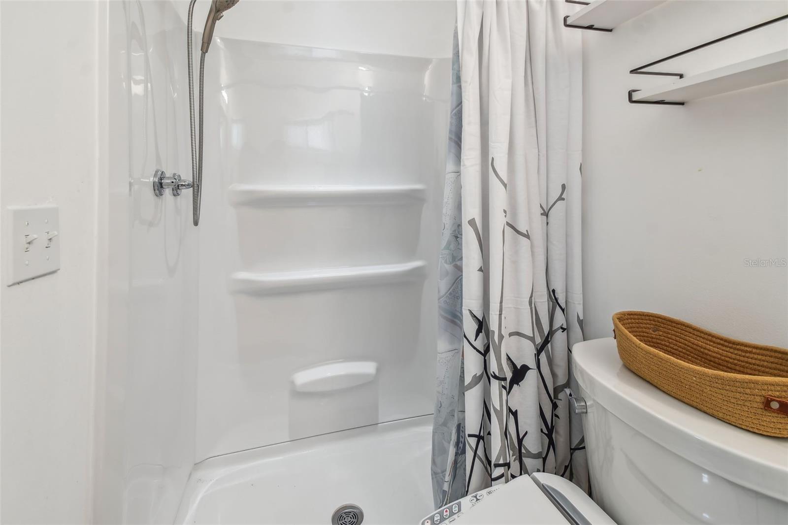 Image 26 of 67 For 10232 Paradise Drive 193