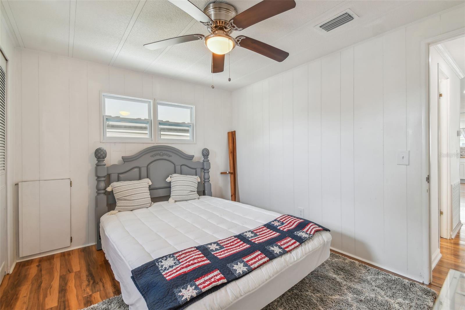 Image 29 of 67 For 10232 Paradise Drive 193