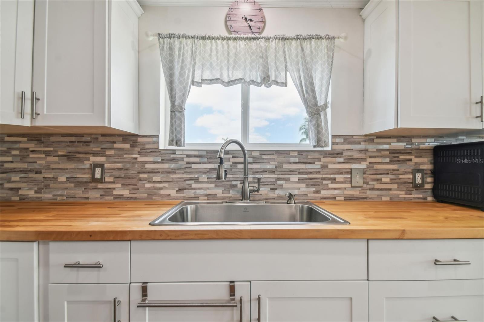 Image 9 of 67 For 10232 Paradise Drive 193