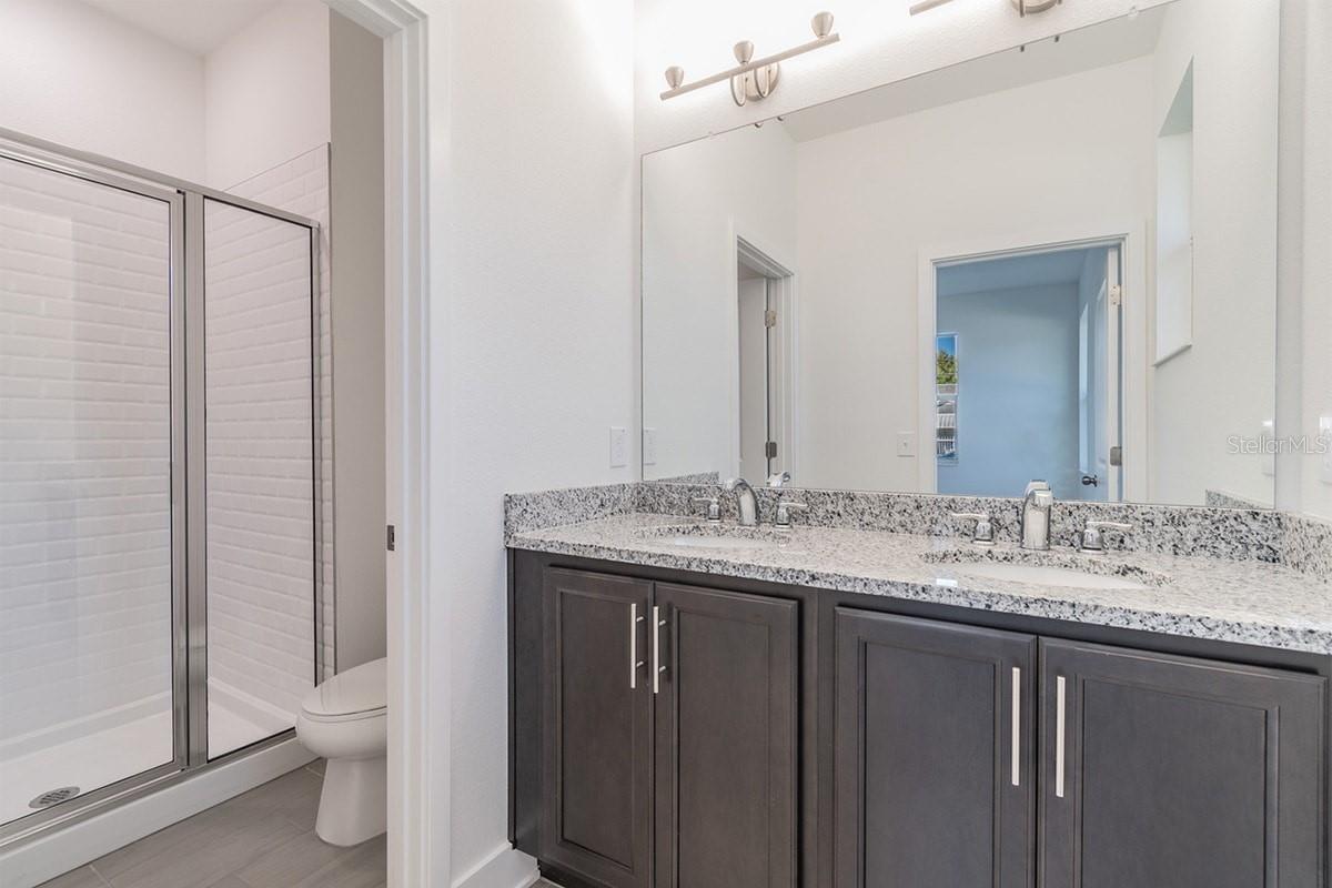 Image 10 of 13 For 4629a 24th Avenue S