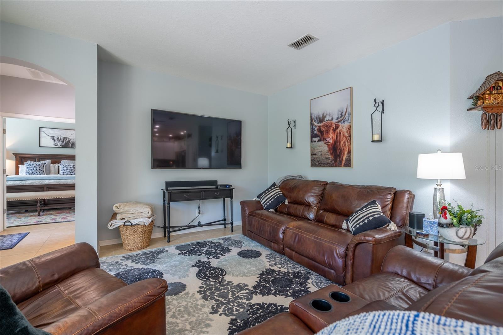 Image 12 of 59 For 309 Royal Bonnet Drive