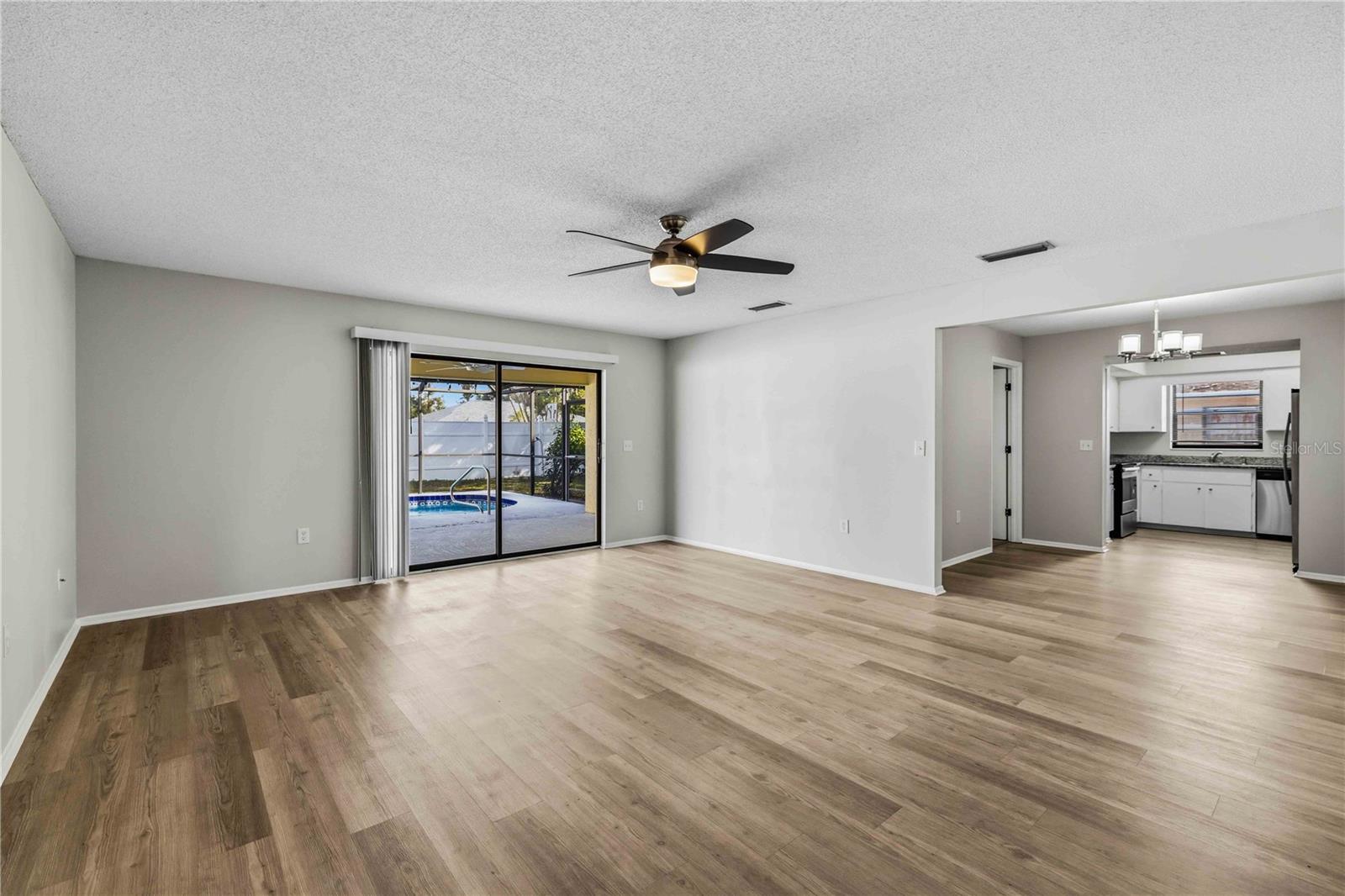 Image 9 of 40 For 8427 Brandeis Circle E