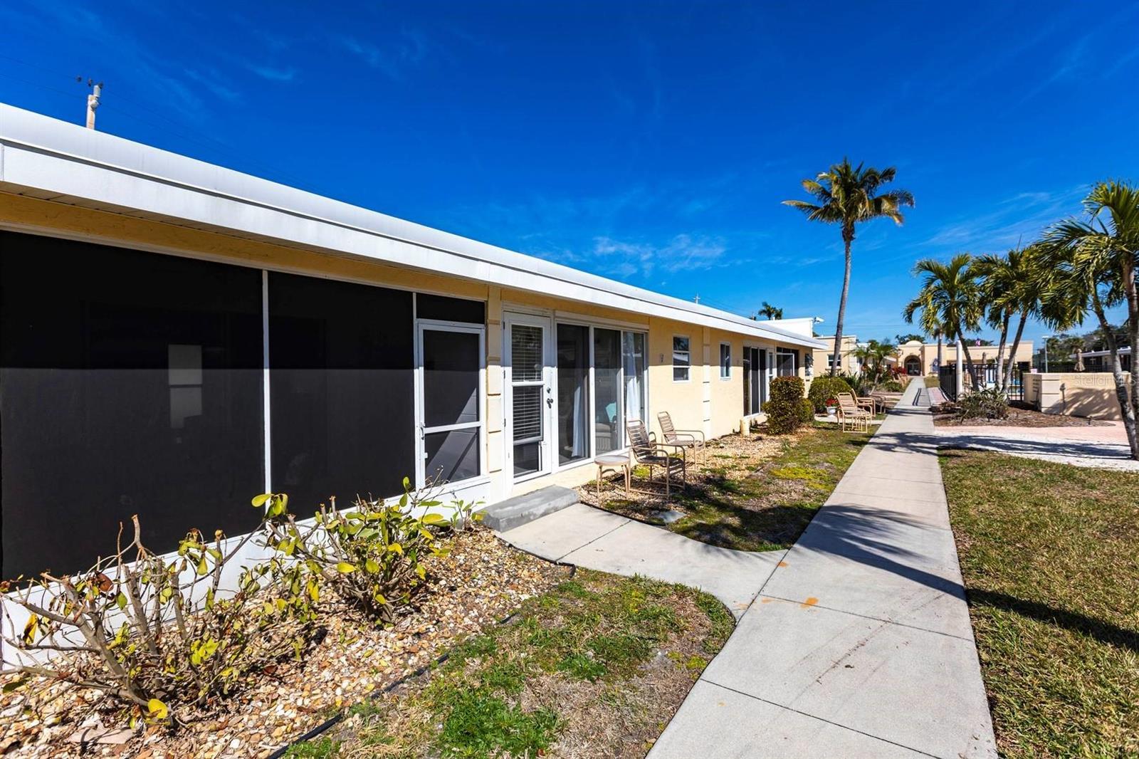 Image 22 of 30 For 6006 Midnight Pass Road 14