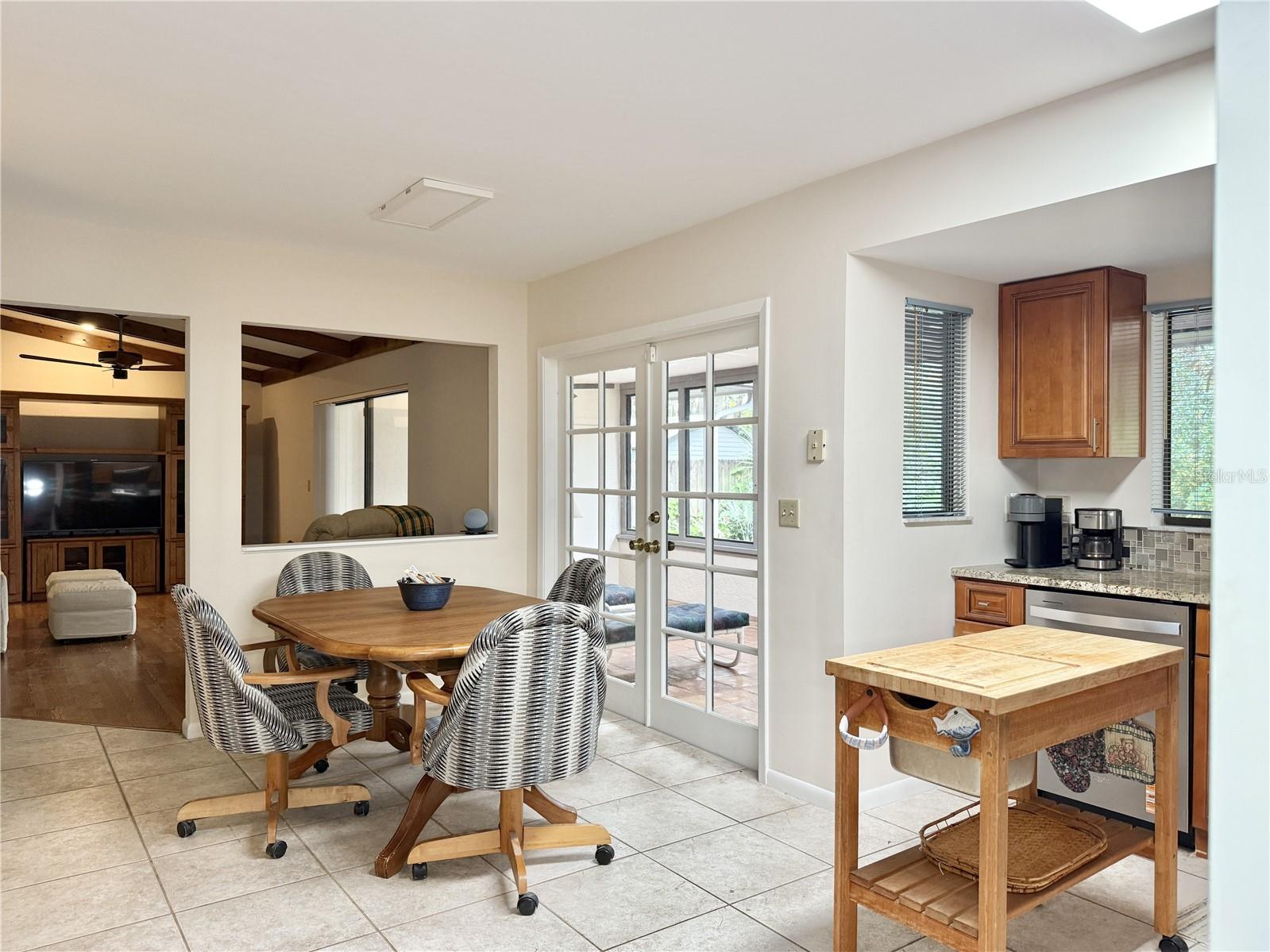 Image 14 of 53 For 6101 Soaring Avenue