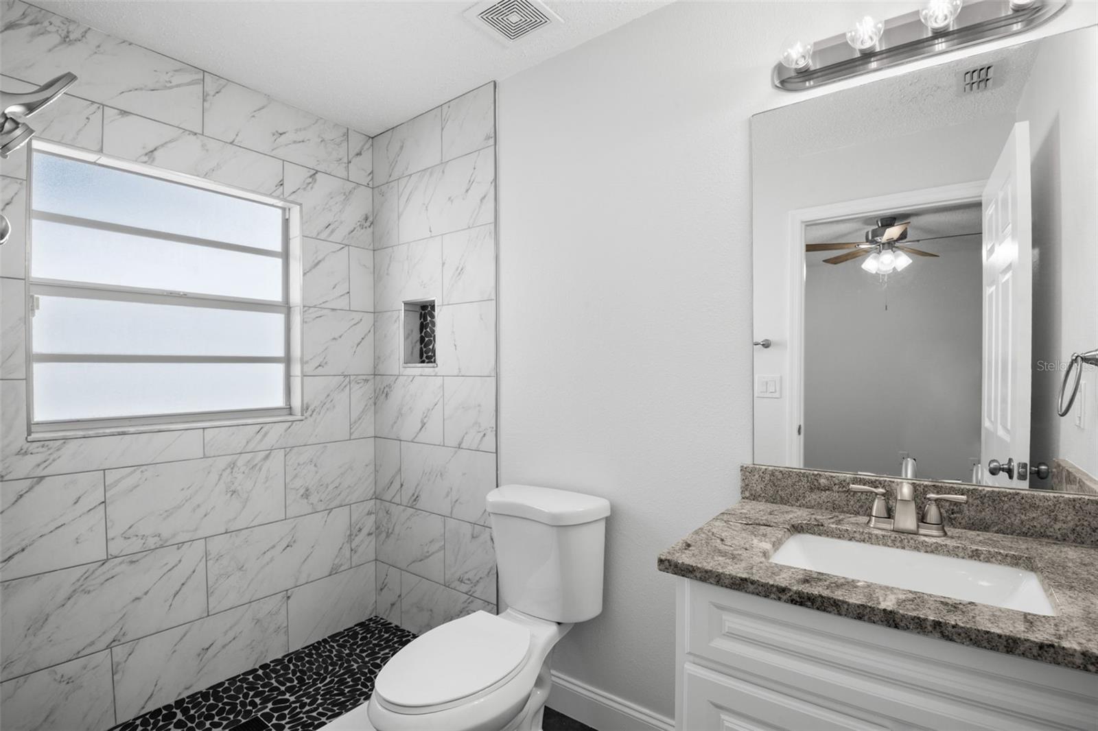 Image 21 of 37 For 4610 6th Avenue S