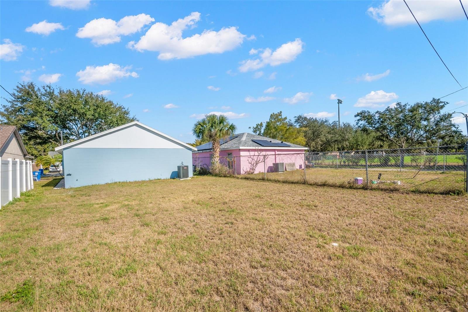 Image 25 of 37 For 4610 6th Avenue S