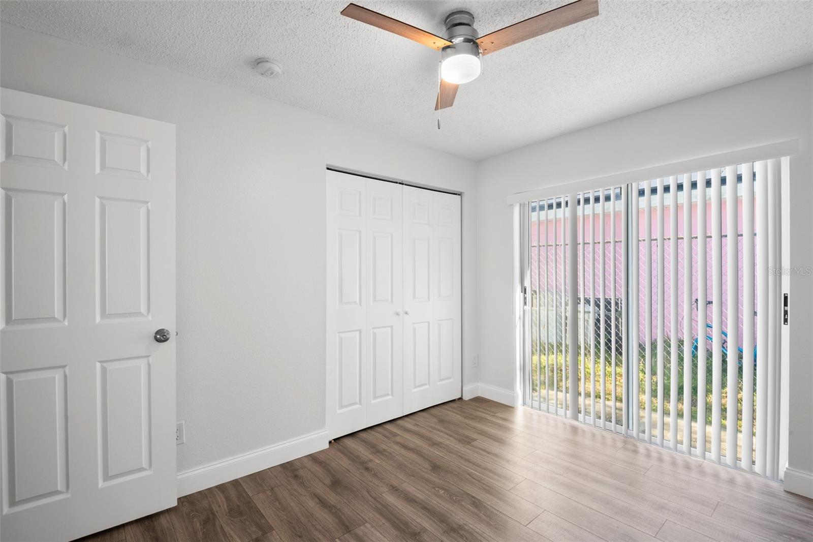 Image 26 of 37 For 4610 6th Avenue S