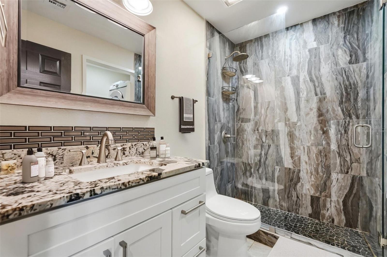 Image 20 of 38 For 3405 Clark Road 205