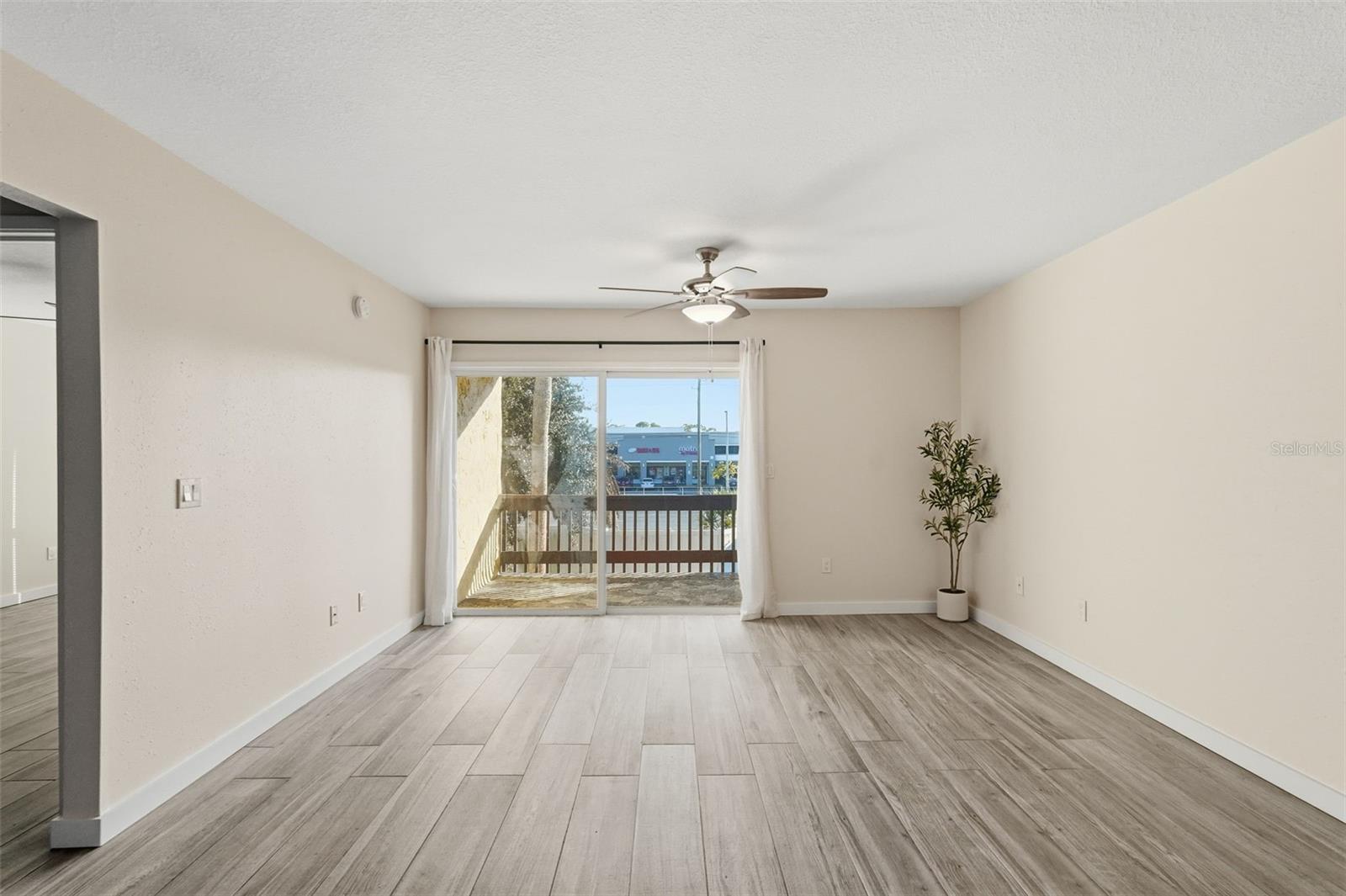 Image 5 of 38 For 3405 Clark Road 205