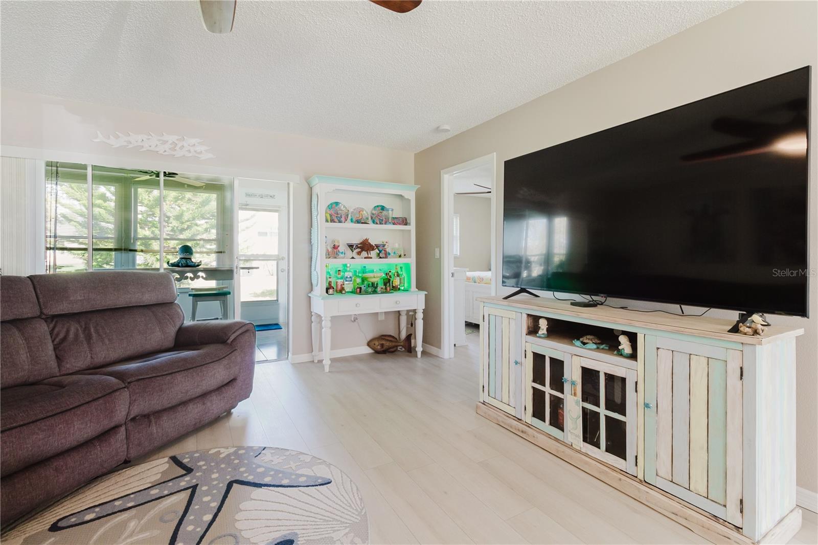 Image 22 of 66 For 7727 Danube Drive 7727