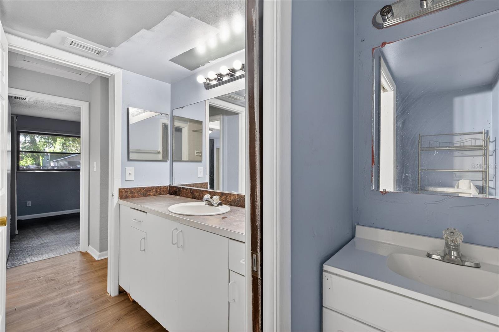 Image 20 of 39 For 260 13th Street N