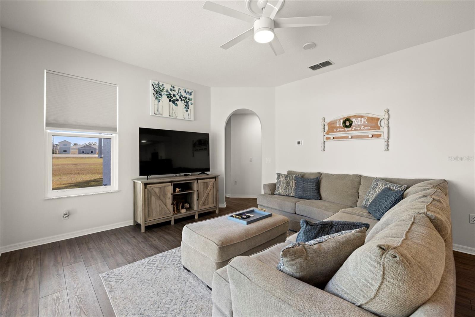 Image 17 of 42 For 6140 Silver Oaks Drive