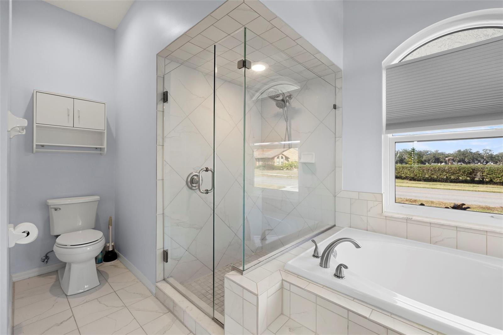 Image 25 of 42 For 6140 Silver Oaks Drive