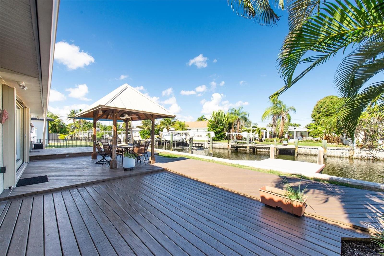 Image 34 of 44 For 9453 Treasure Lane Ne