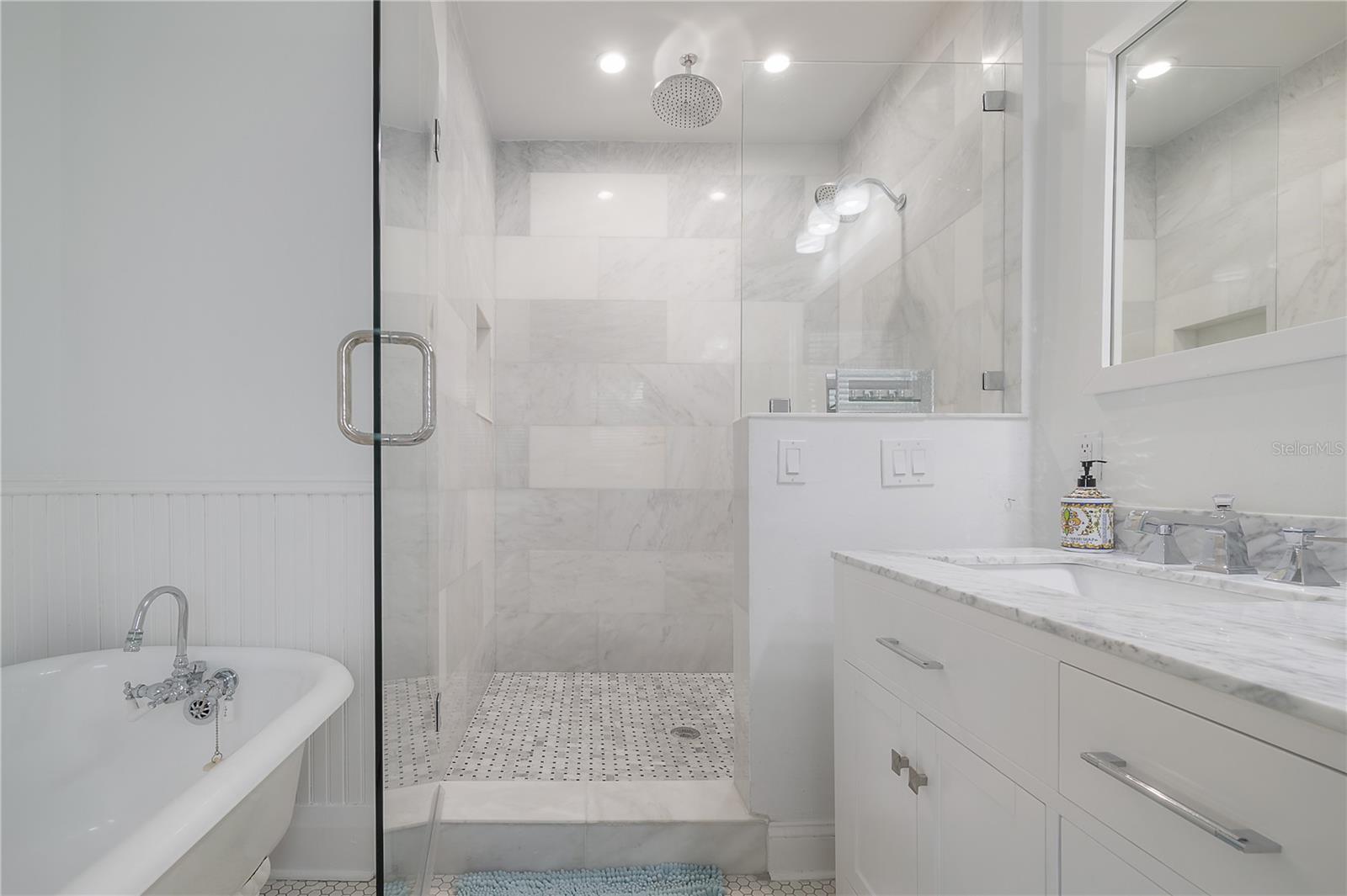 Image 30 of 57 For 2921 El Prado Boulevard