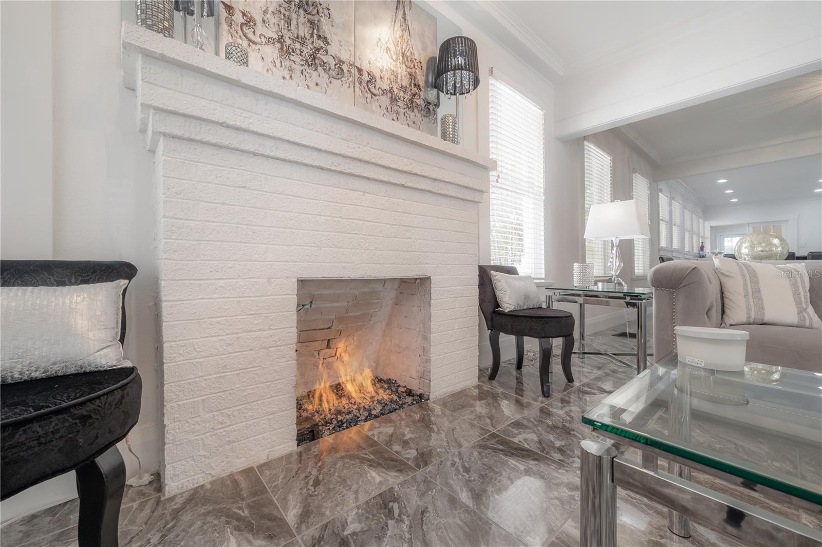 Image 6 of 40 For 2921 #1 El Prado Boulevard 2921