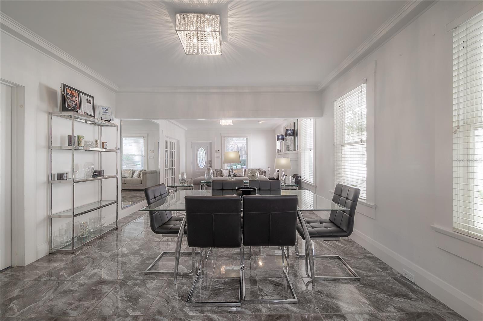 Image 8 of 40 For 2921 #1 El Prado Boulevard 2921