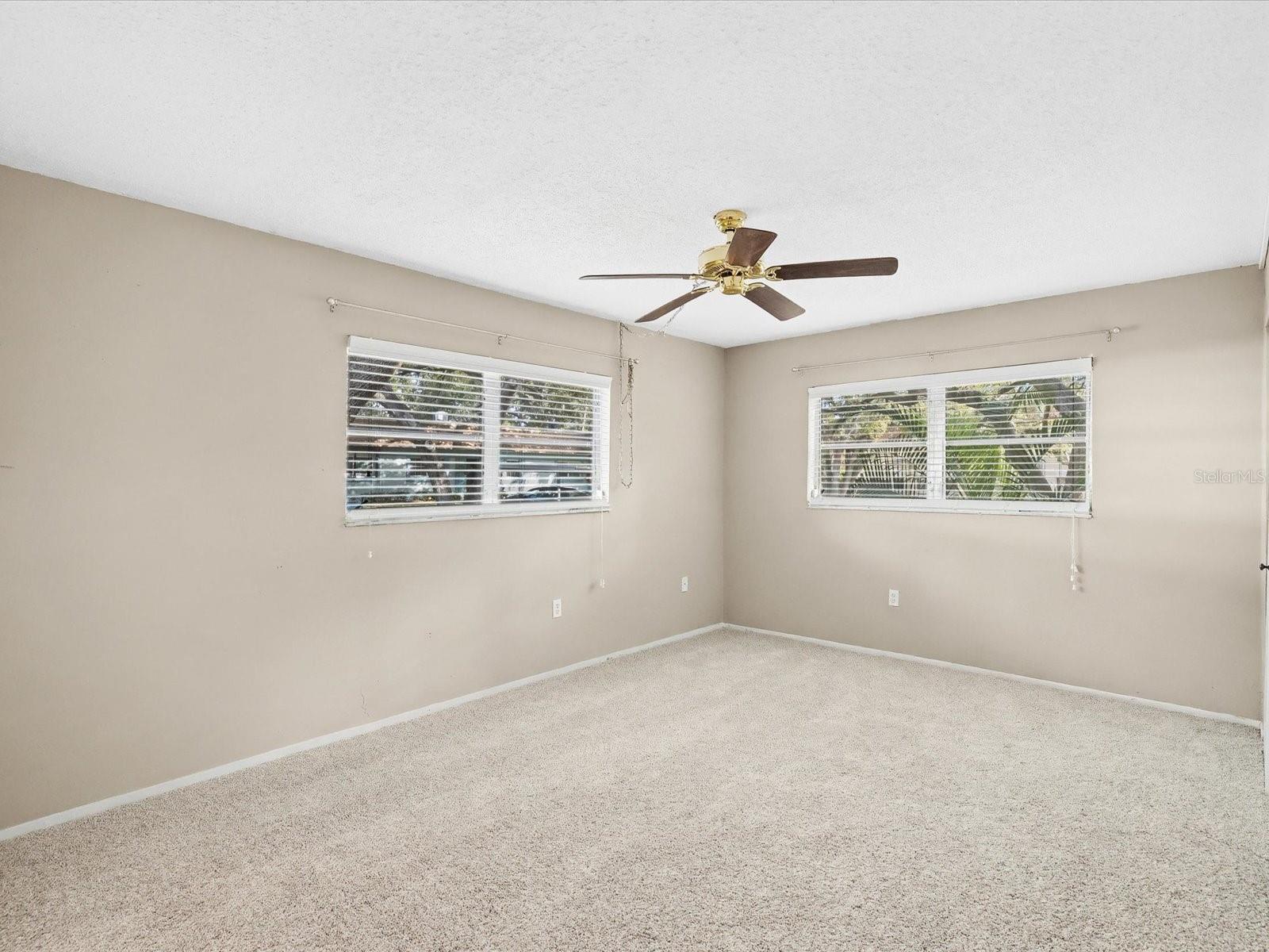 Image 12 of 71 For 865 Virginia Court 101