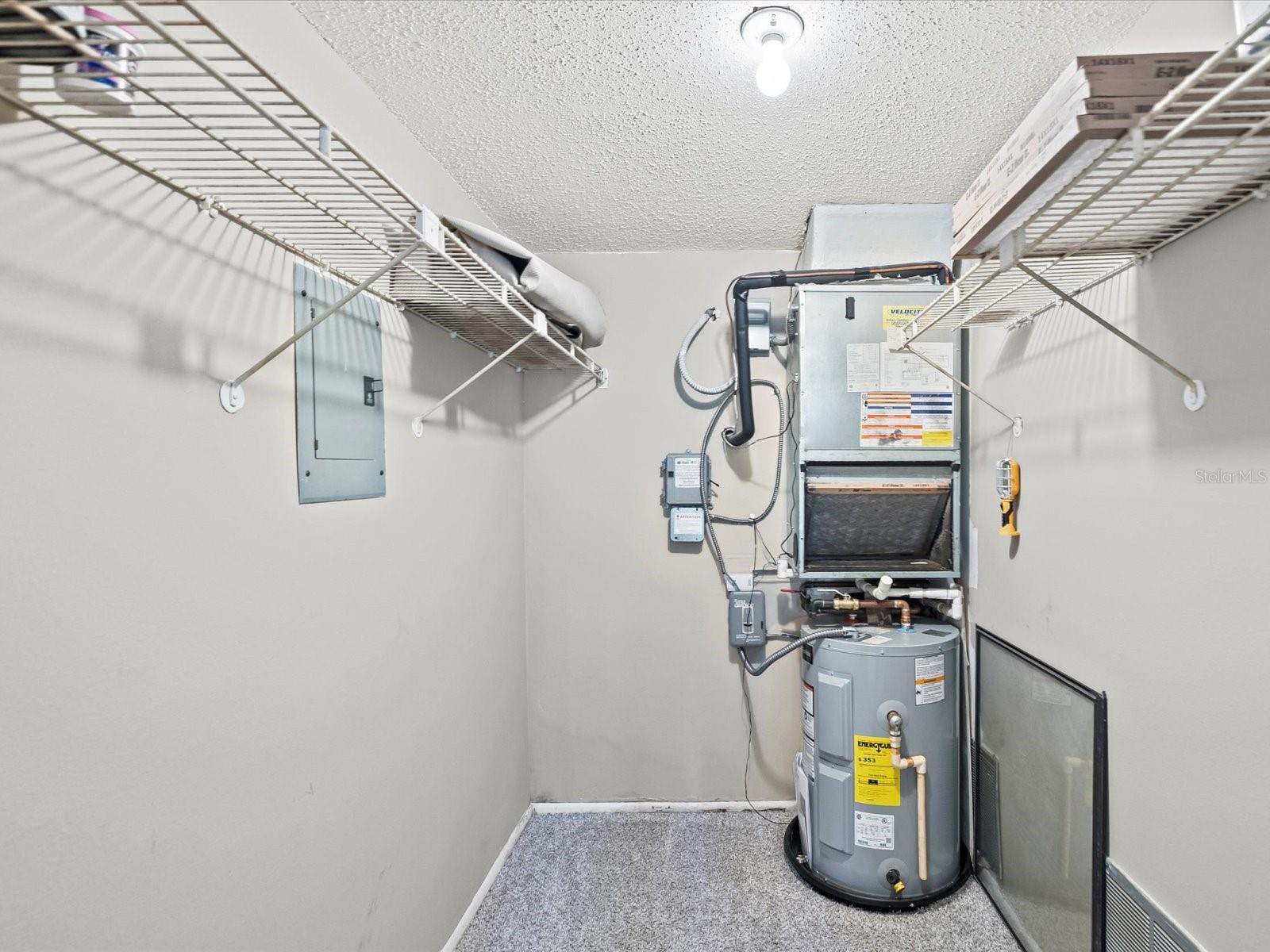 Image 15 of 71 For 865 Virginia Court 101