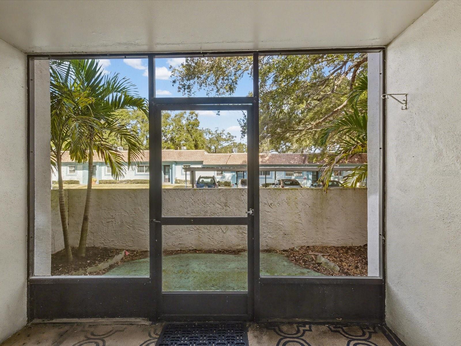 Image 22 of 71 For 865 Virginia Court 101