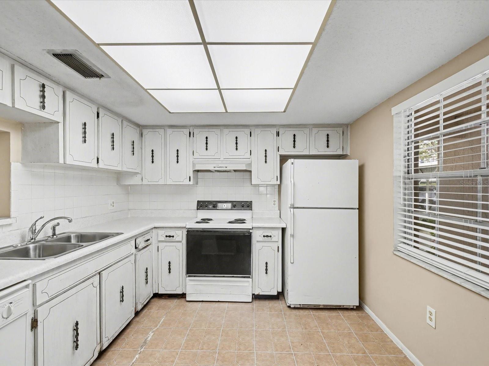 Image 25 of 71 For 865 Virginia Court 101