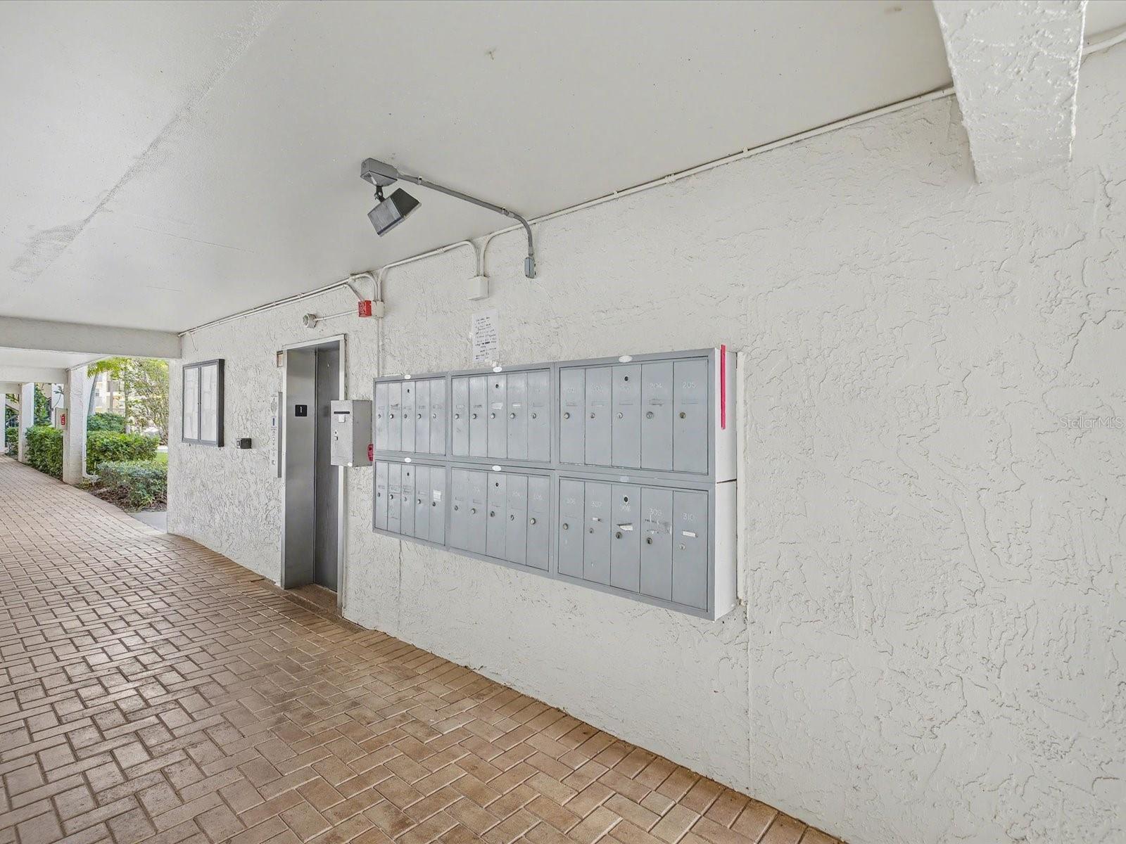 Image 54 of 71 For 865 Virginia Court 101