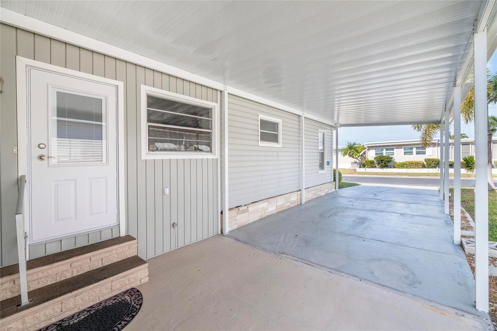 Image 23 of 33 For 10011 110th Place 246