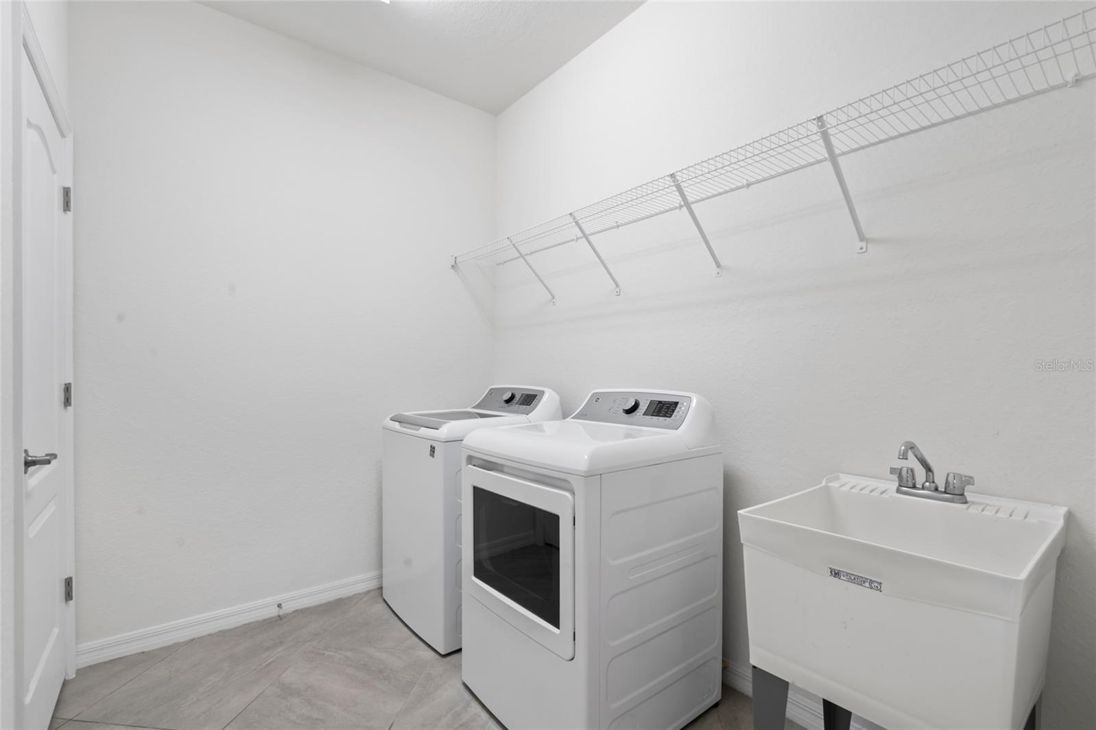 Image 18 of 58 For 5115 Tobermory Way