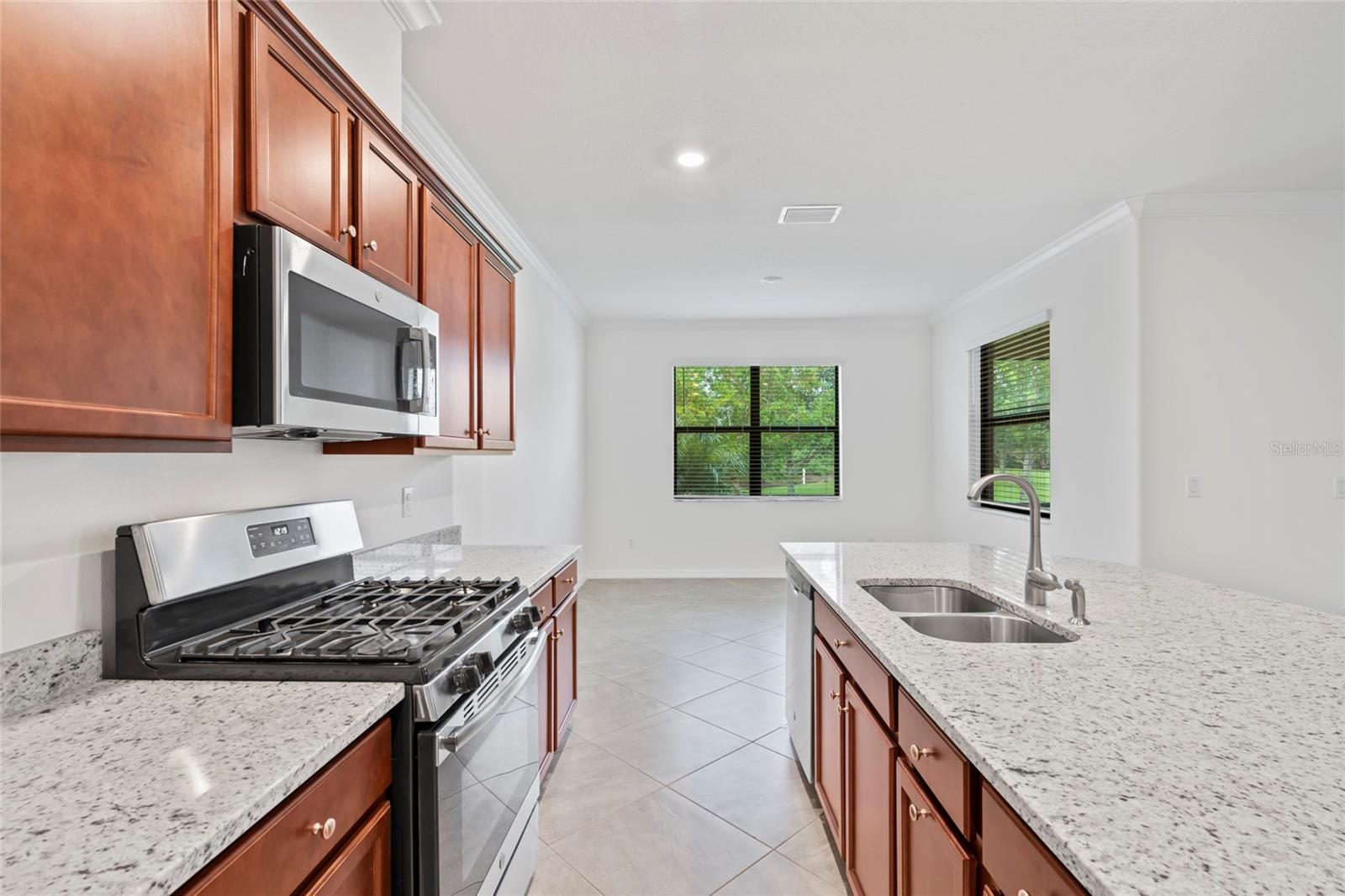 Image 39 of 58 For 5115 Tobermory Way