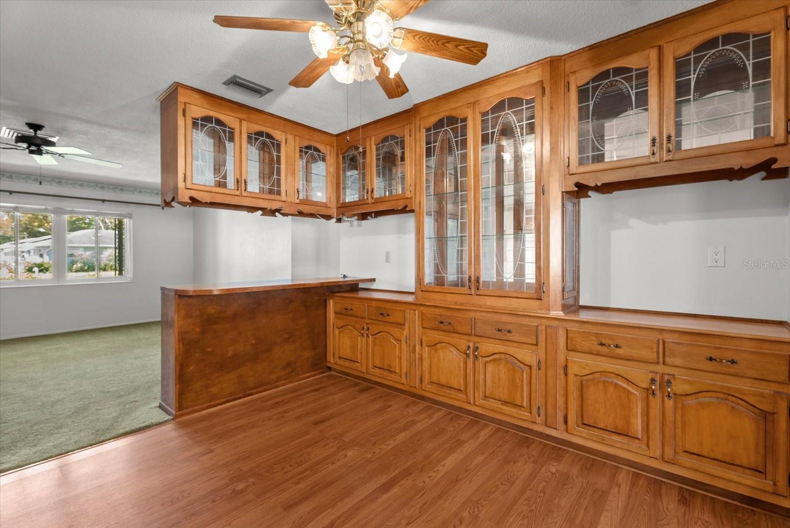 Image 4 of 20 For 2539 Orsova Way