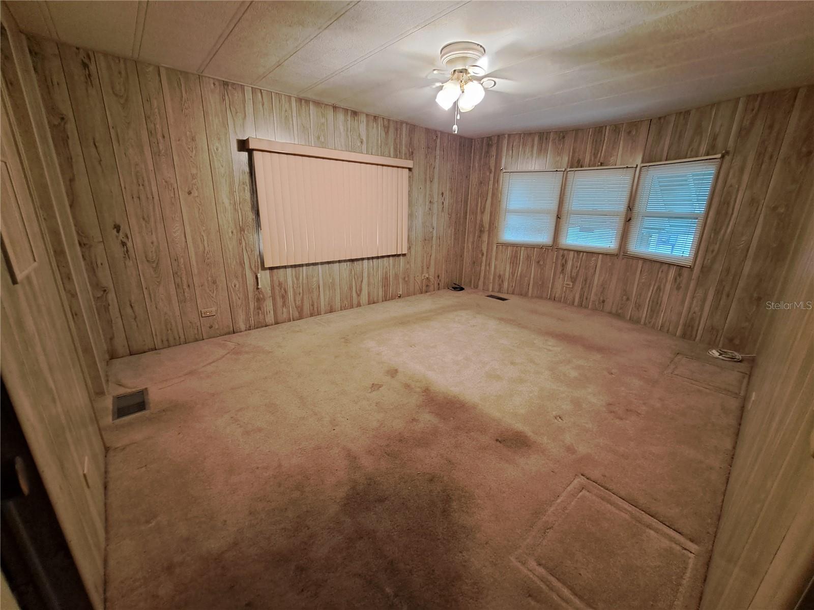 Image 10 of 30 For 36 Maple Leaf Court