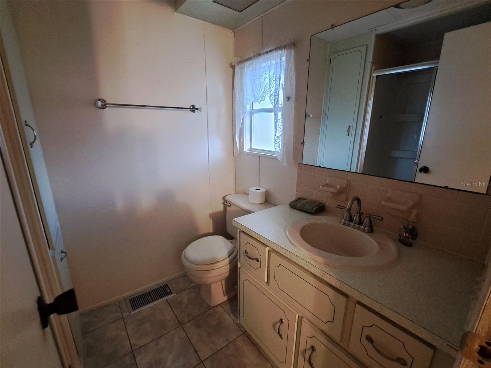 Image 11 of 30 For 36 Maple Leaf Court