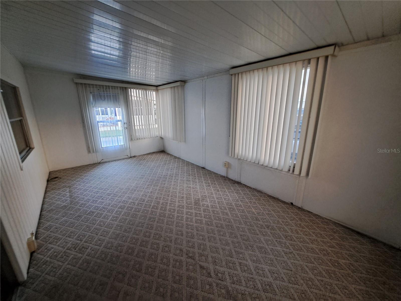 Image 9 of 30 For 36 Maple Leaf Court