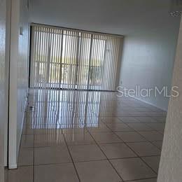 Image 10 of 61 For 1000 Cove Cay Drive 3b