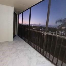 Image 16 of 61 For 1000 Cove Cay Drive 3b