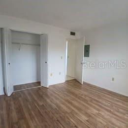 Image 28 of 61 For 1000 Cove Cay Drive 3b