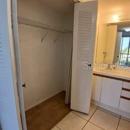 Image 31 of 61 For 1000 Cove Cay Drive 3b