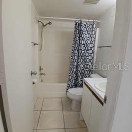 Image 32 of 61 For 1000 Cove Cay Drive 3b