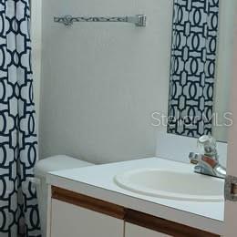 Image 33 of 61 For 1000 Cove Cay Drive 3b