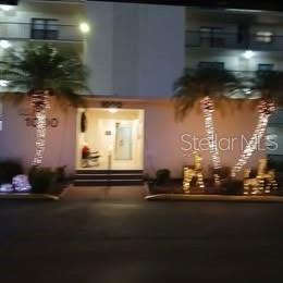 Image 39 of 61 For 1000 Cove Cay Drive 3b