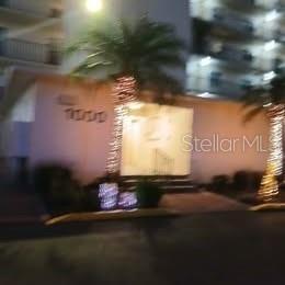 Image 50 of 61 For 1000 Cove Cay Drive 3b