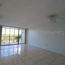 Image 7 of 61 For 1000 Cove Cay Drive 3b