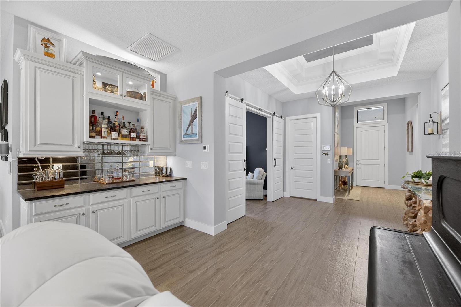 Image 15 of 82 For 523 Treviso Drive