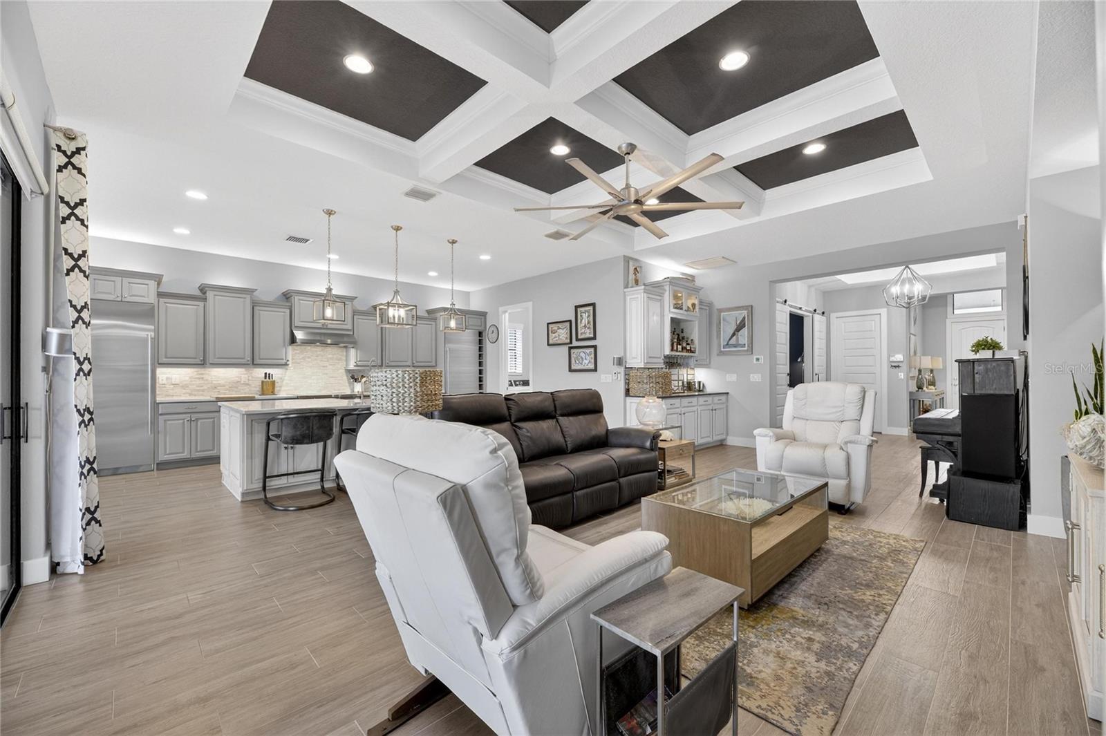 Image 18 of 82 For 523 Treviso Drive