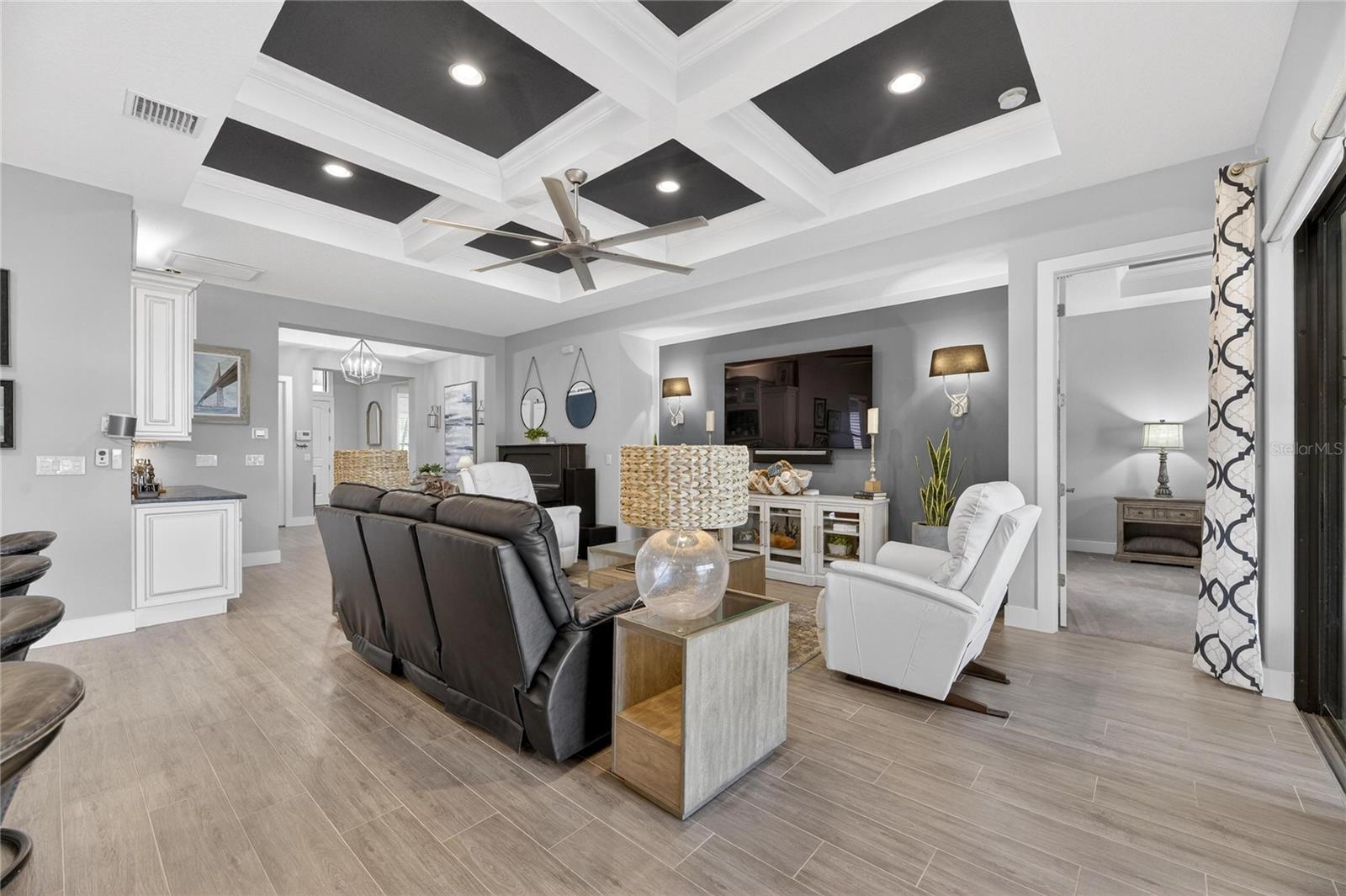 Image 19 of 82 For 523 Treviso Drive