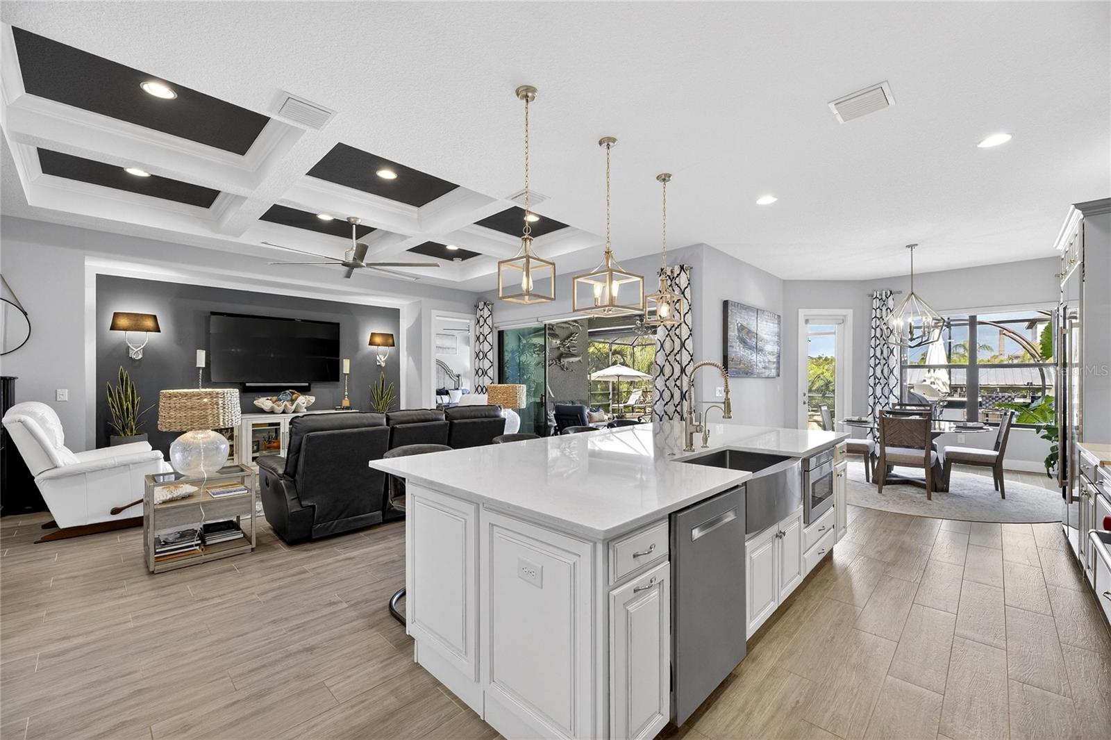 Image 22 of 82 For 523 Treviso Drive