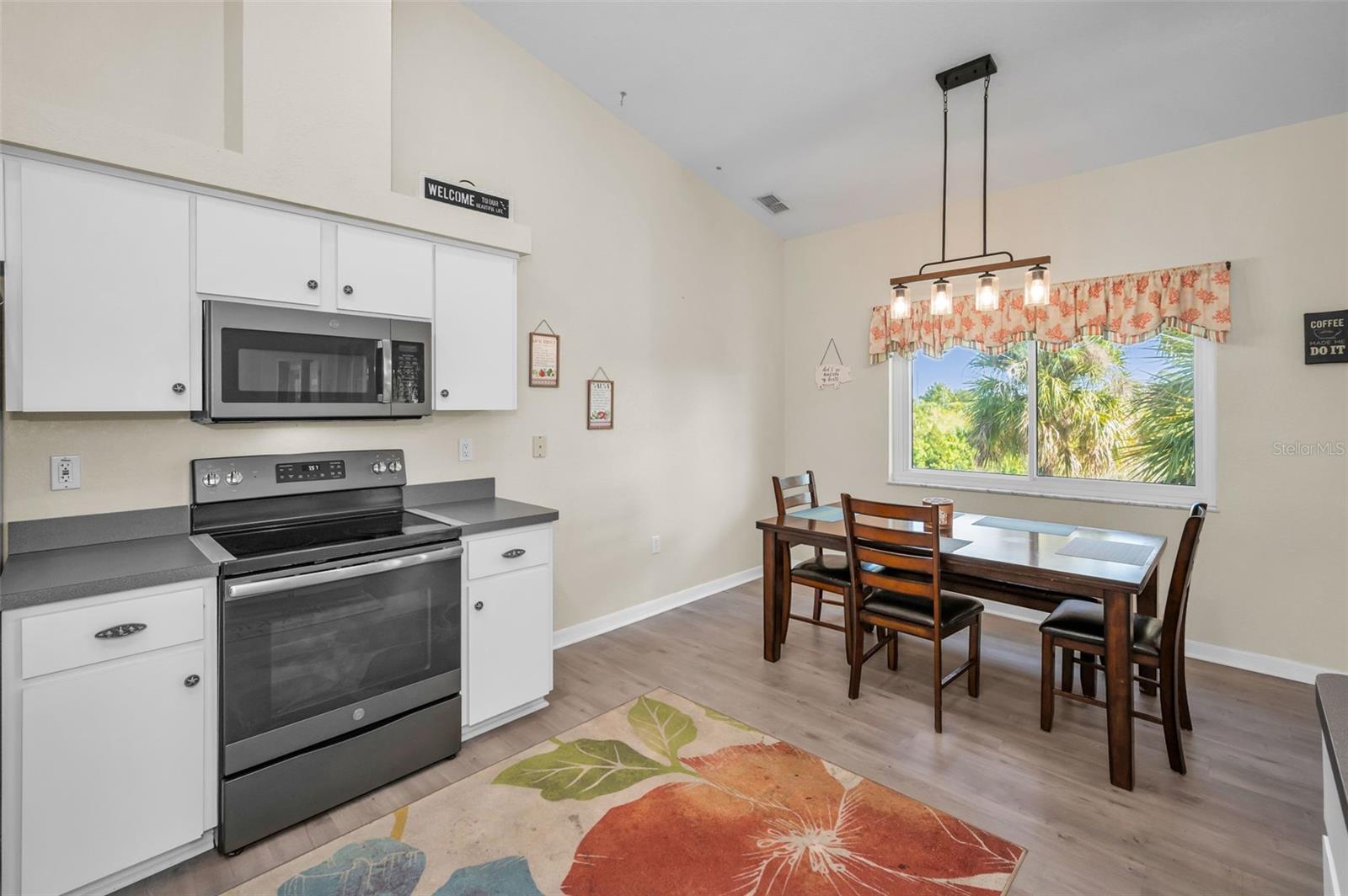 Image 34 of 90 For 3244 Rose Arbor Drive