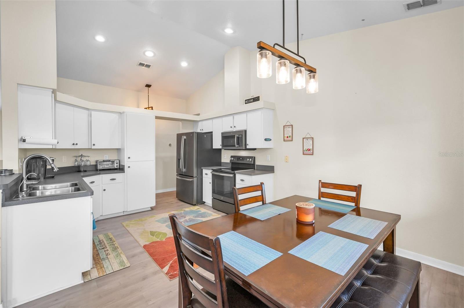 Image 35 of 90 For 3244 Rose Arbor Drive