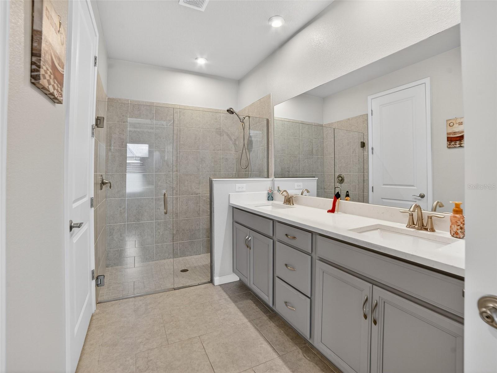 Image 14 of 24 For 3775 Maxwell Park Drive