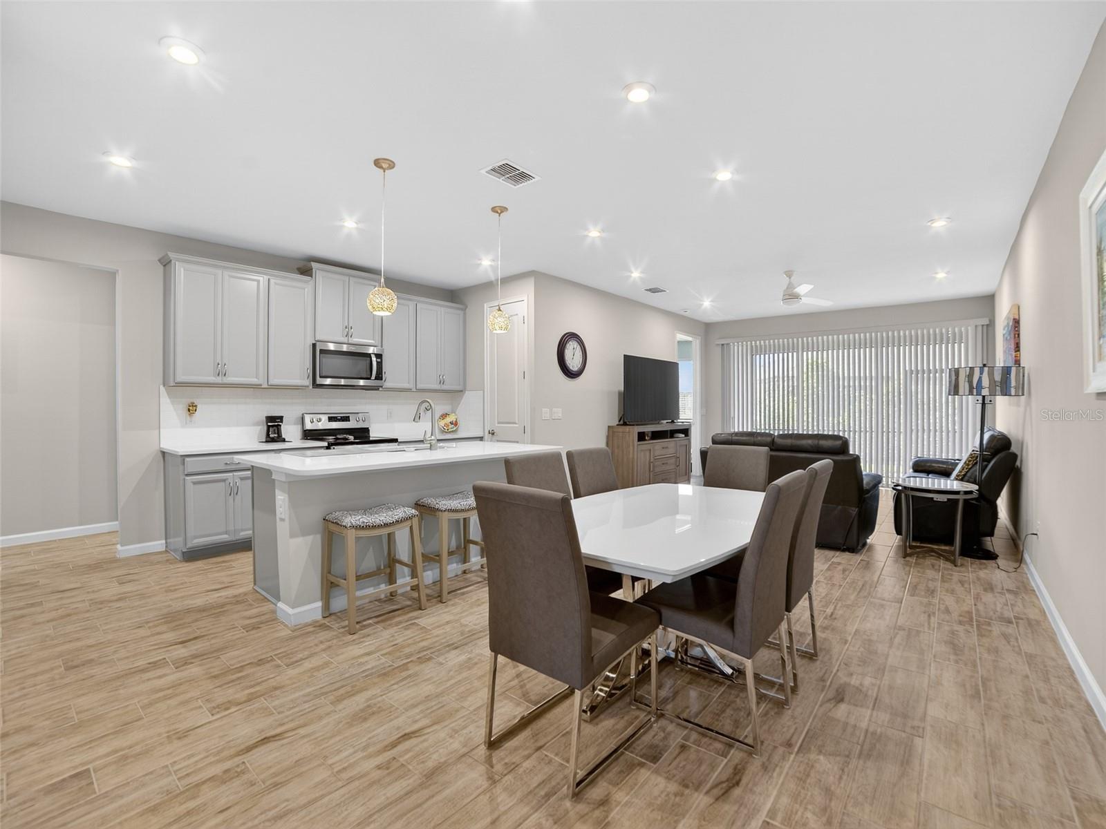 Image 4 of 24 For 3775 Maxwell Park Drive